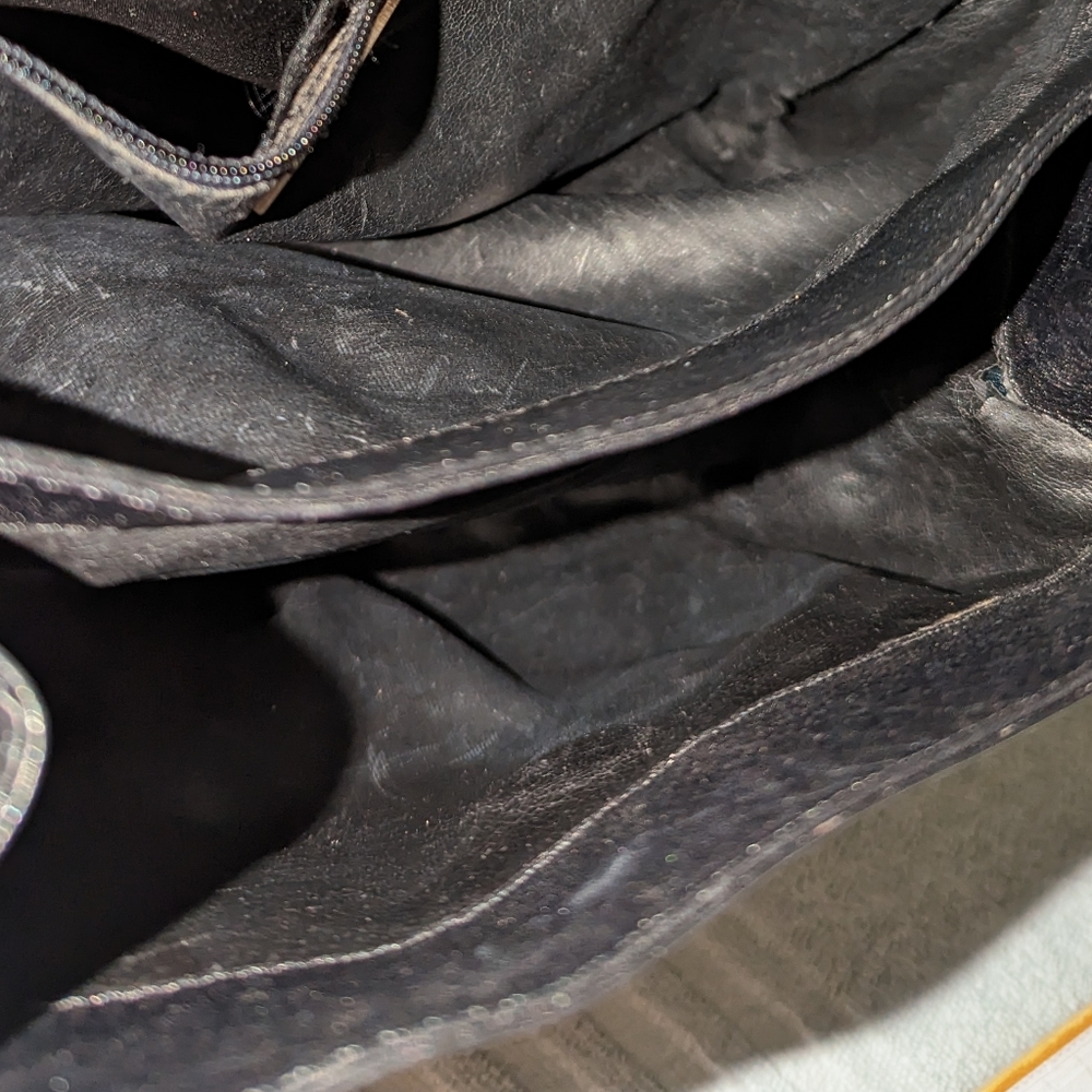 Soft touch by FC & W Designs black crossbody bag. - Picture 9 of 9